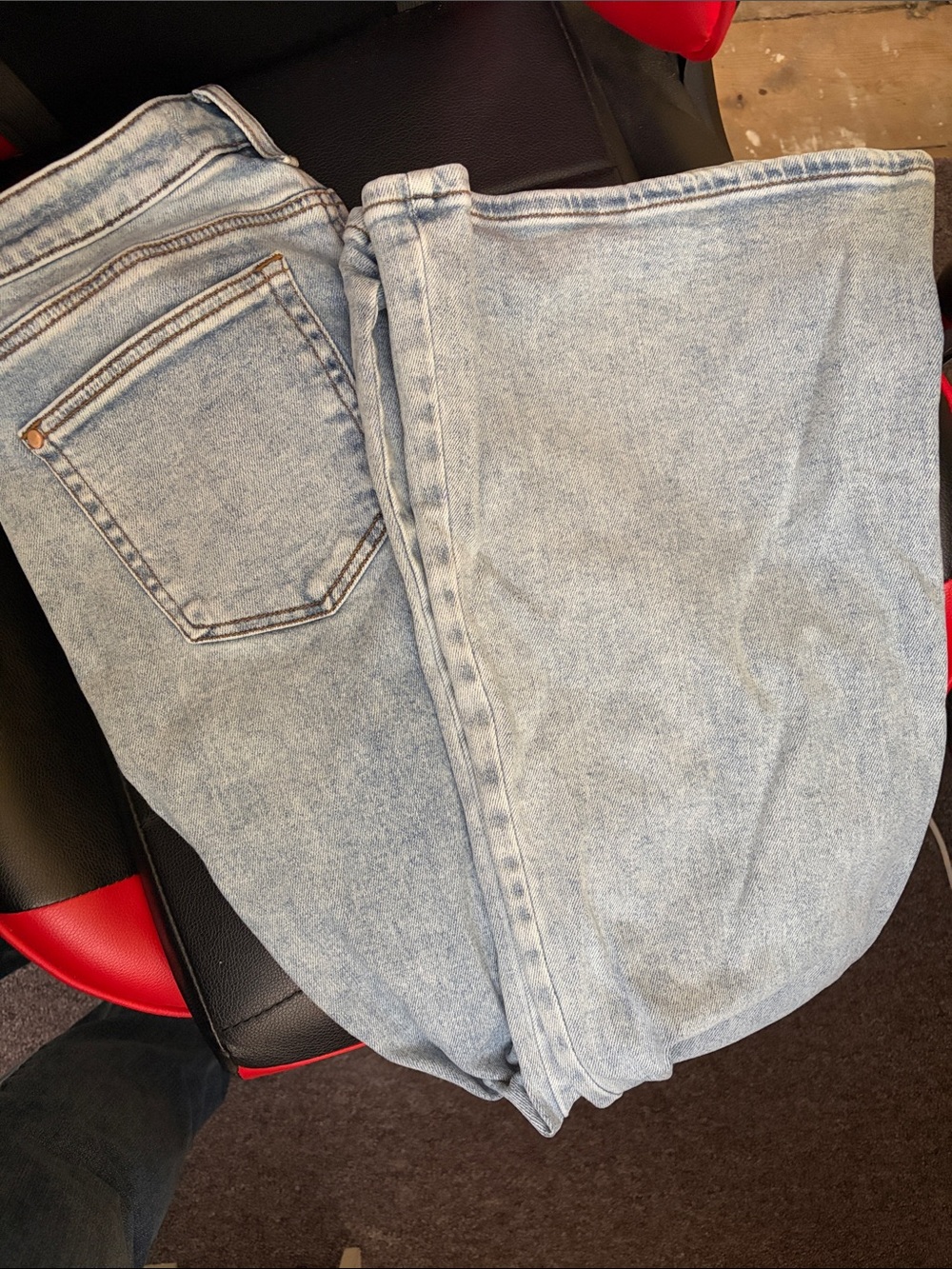 Judy Blue - Light Wash Denim Jeans - Flare